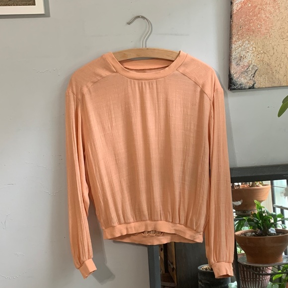 silence + noise lightweight crewneck blouse - Picture 1 of 3